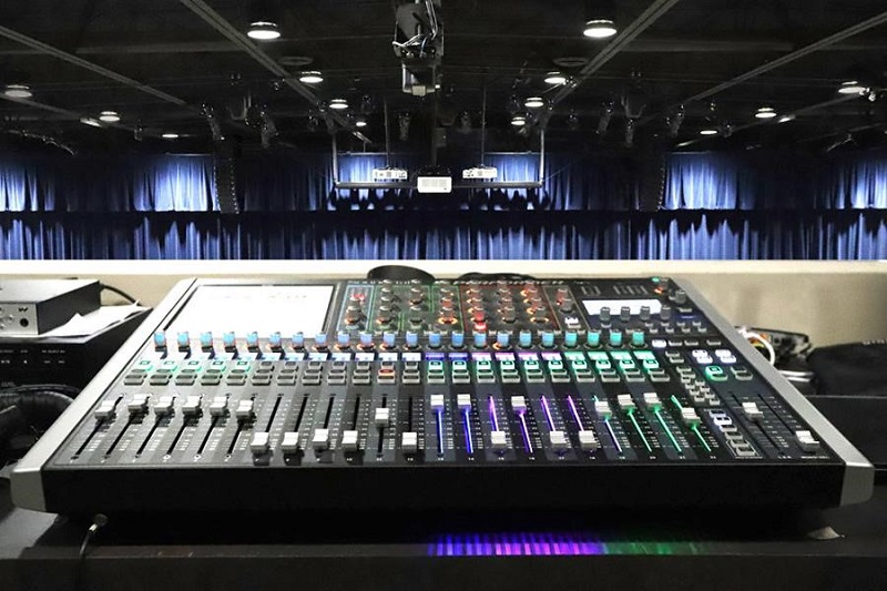 Calvin Christian School's performing arts center