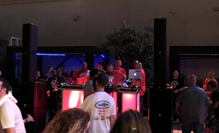 To fill out the open-air venue at the rooftop above the Pool at Harrah’s, dBTechnologies and the Senate DJs used two IG3Ts and two Sub 18H units per side, utilizing Ingenia’s infrared technology to automatically recognize the second IG3T box and ensure the best coverage and acoustic coherence.