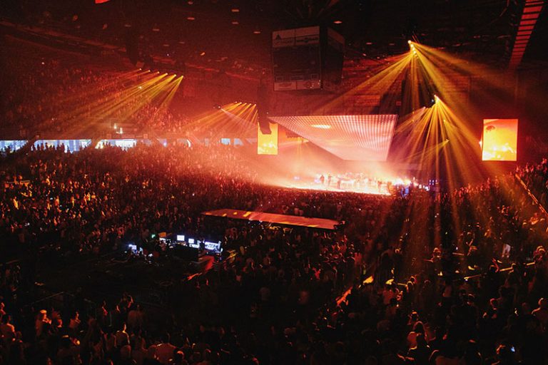 Solotech Provides LAcoustics K1/K2 System for Hillsong United’s