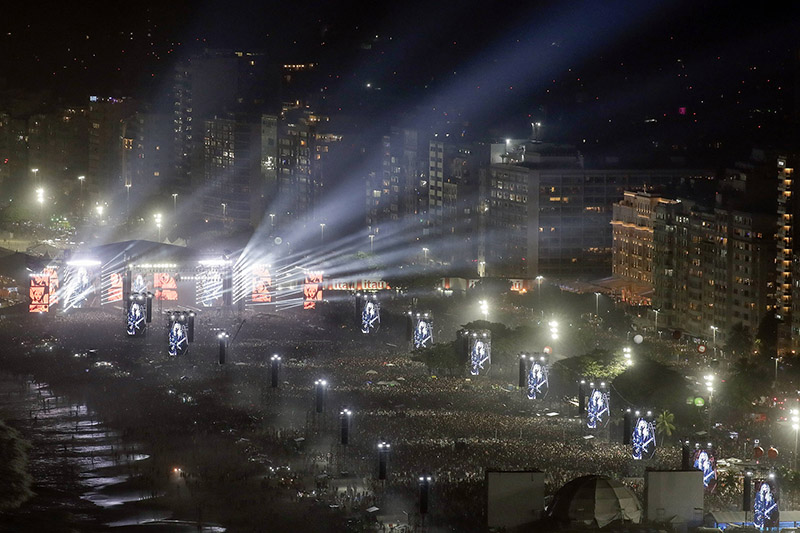 Madonna Beach Concert in Rio Features Massive LAcoustics System for 1.