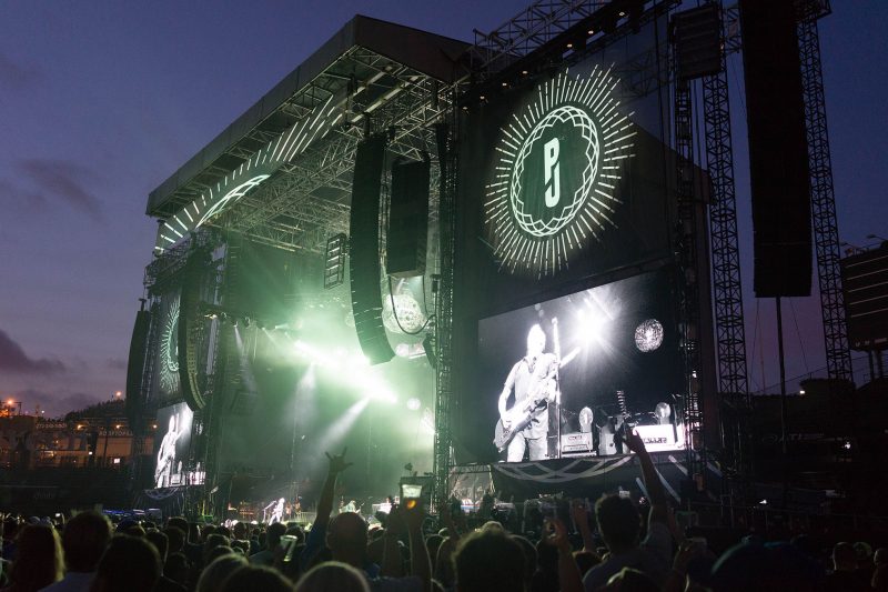 Rat Sound once again supplied an L-Acoustics K1/K2 system for Pearl Jam’s latest North American tour