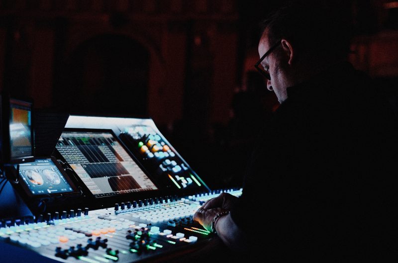 Olivier Gerard at FOH for Simple Minds