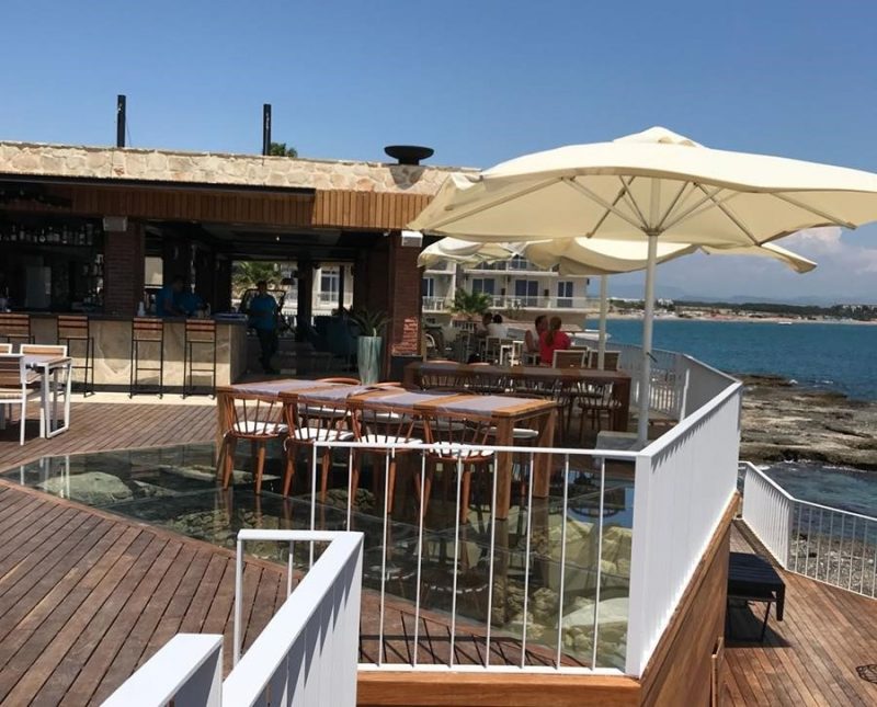 The indoor and outdoor seating areas are covered by One Systems sound reinforcement systems -- high-quality background music indoors while the outdoor area offers full sound to deal with the outdoor soundscape.