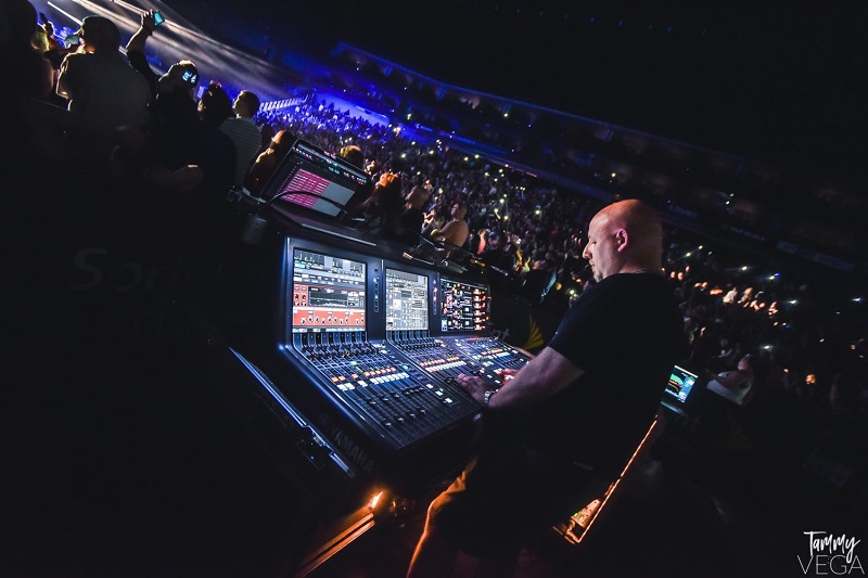 Front of house engineer Mark Woodcock has used the Yamaha RIVAGE PM10 Digital Audio Console on several tours, and now, the current Poison “Nothing But A Good Time” tour is his second gig using the new RIVAGE PM7 Digital Audio Console.