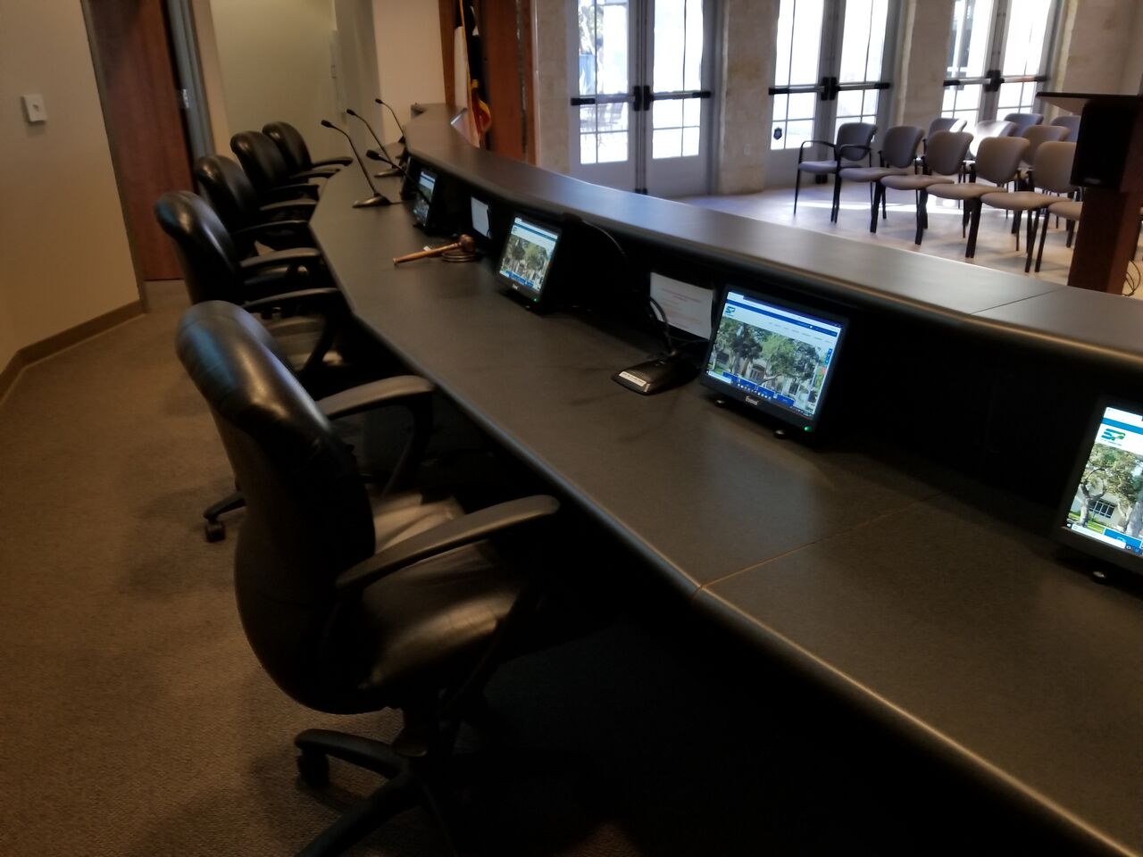 TEKVOX's TekFlex seamless flexible matrix switcher allows unprecedented flexibility of powerful factory-built, software-defined A/V systems, coupled with TEKVOX ViewVault(r) is a cost-effective recording systems, matched the needs of municipal and education users perfectly