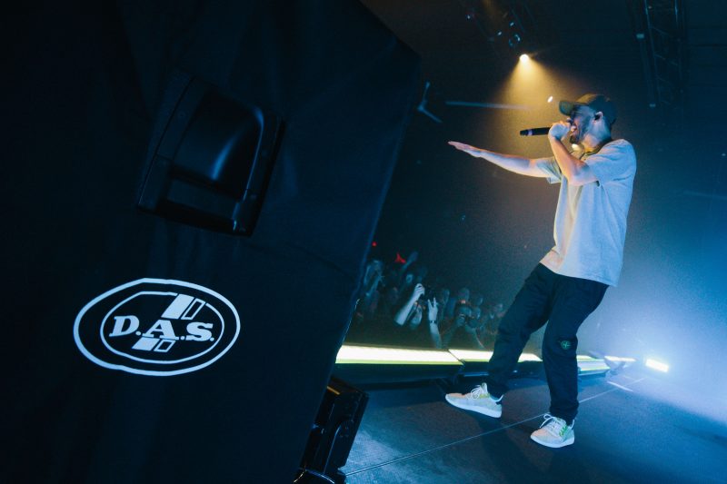 Mike Shinoda performing with DAS loudspeakers. Photo credit: Chady Awad.