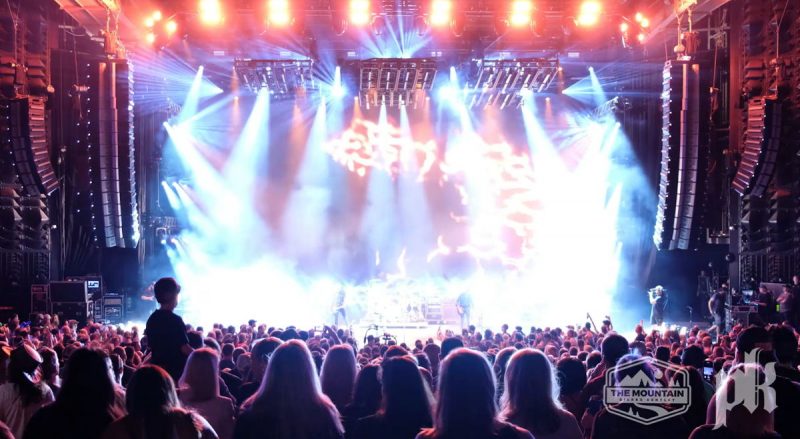 Stage view during of Dierks Bentley's 'Mountain High Tour'