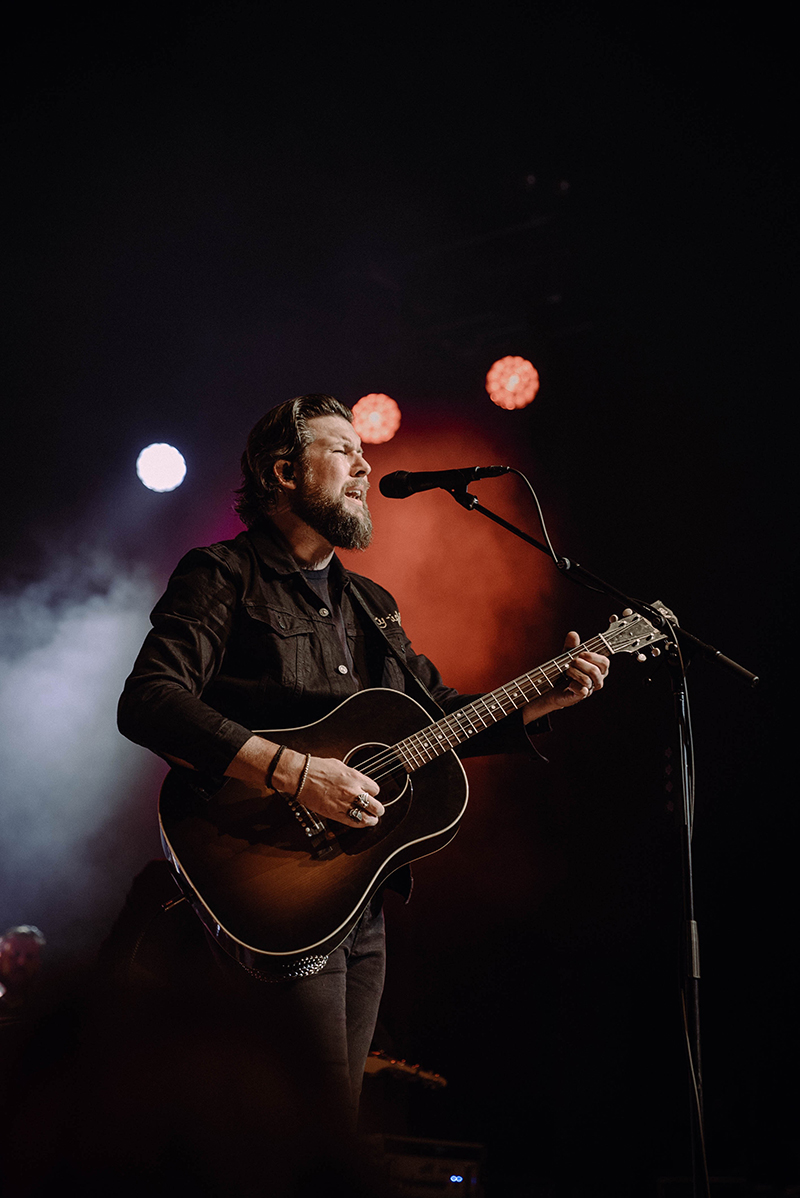 zach williams concert tour