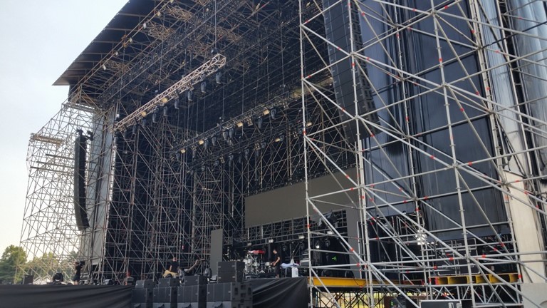 This photo from a Caparezza Performance in Milan, Italy shows an L212 array like the one planned for LDI