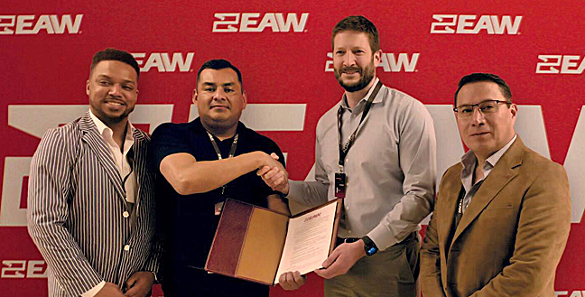 EAW Karma (L-R): Orlando Rosario, EAW Sales; Martín Márquez, CEO of Importadora Karma SA de CV (IKA); TJ Smith, President of EAW; Rafael Covarrubias, EAW Regional Sales Manager LATAM.