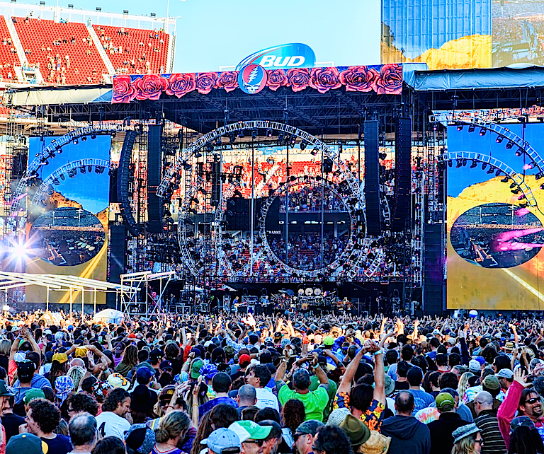 Grateful Dead “Fare Thee Well” show at Levi’s Stadium, Santa Clara, CA; Photo: Jay Blakesberg