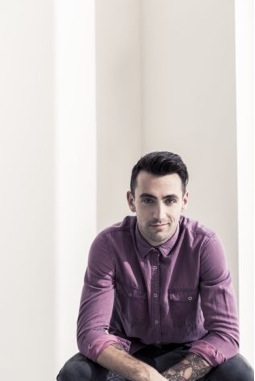 Jacob Hoggard, lead singer of Hedley, performed double duty at the Juno Awards of 2015, hosting on and singing through a Sennheiser SKM 2000/MMD 935 capsule combination