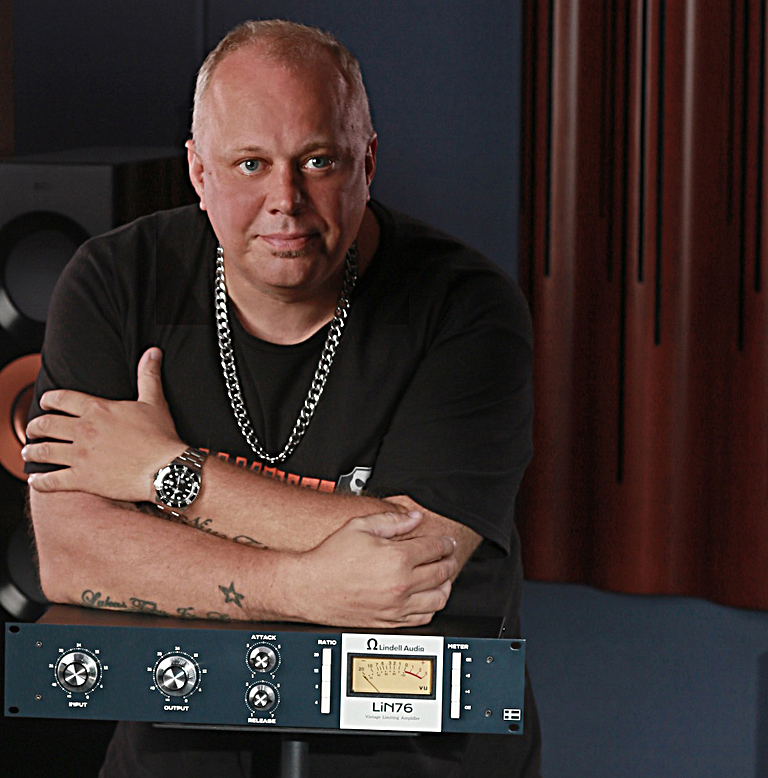 Lindell Audio founder Tobias Lindell with the LiN76 Vintage Limiting Amplifier that’s designed to recreate timbres and nuances of ’76-style FET compressors