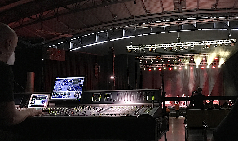- Everyone was masked and socially distanced, including FOH engineer Stefan Lohr