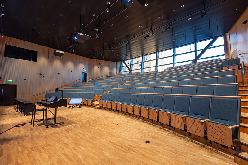 Örebro University’s New Auditorium in Sweden Equipped with ...