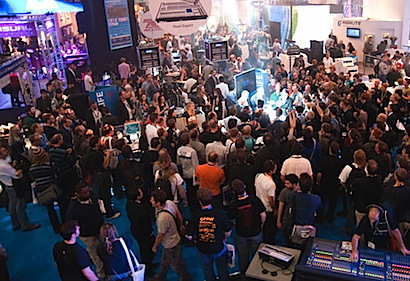 Plasa Show floor