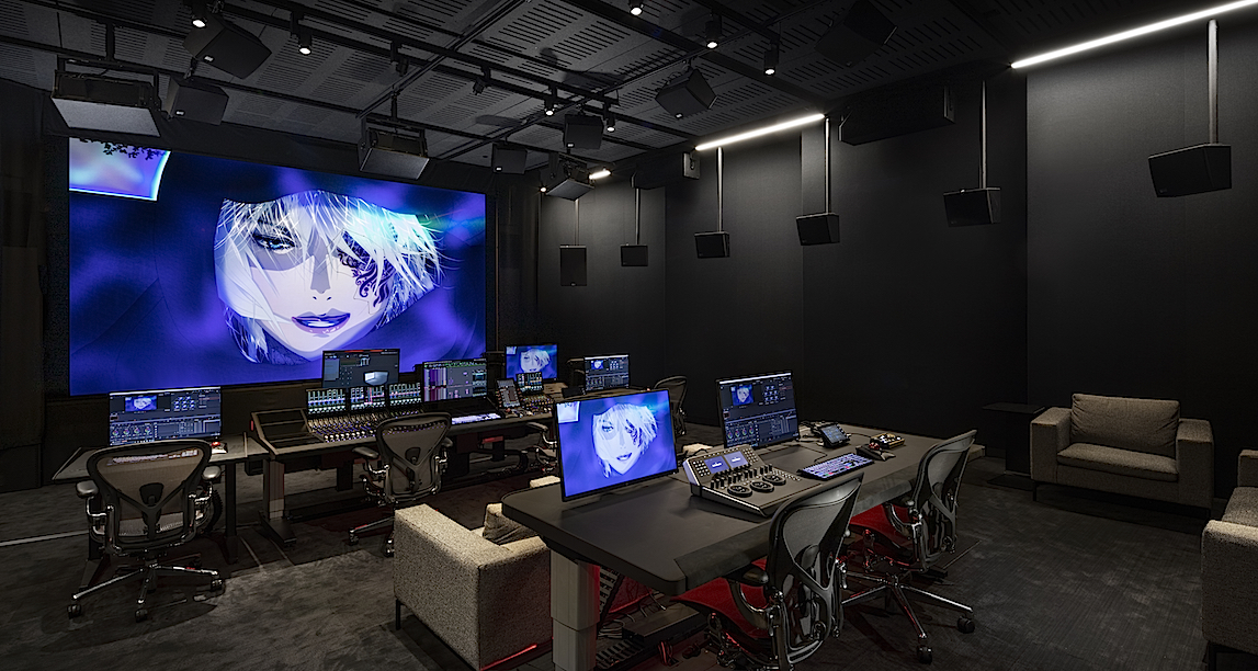 Meyer Sound’s Ultra Reflex solution delivers superior fidelity and precise imaging for screen channels on direct view displays. 